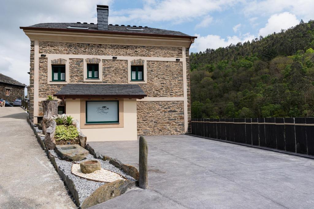 Apartahotel Rurales Casa Llongo Coana