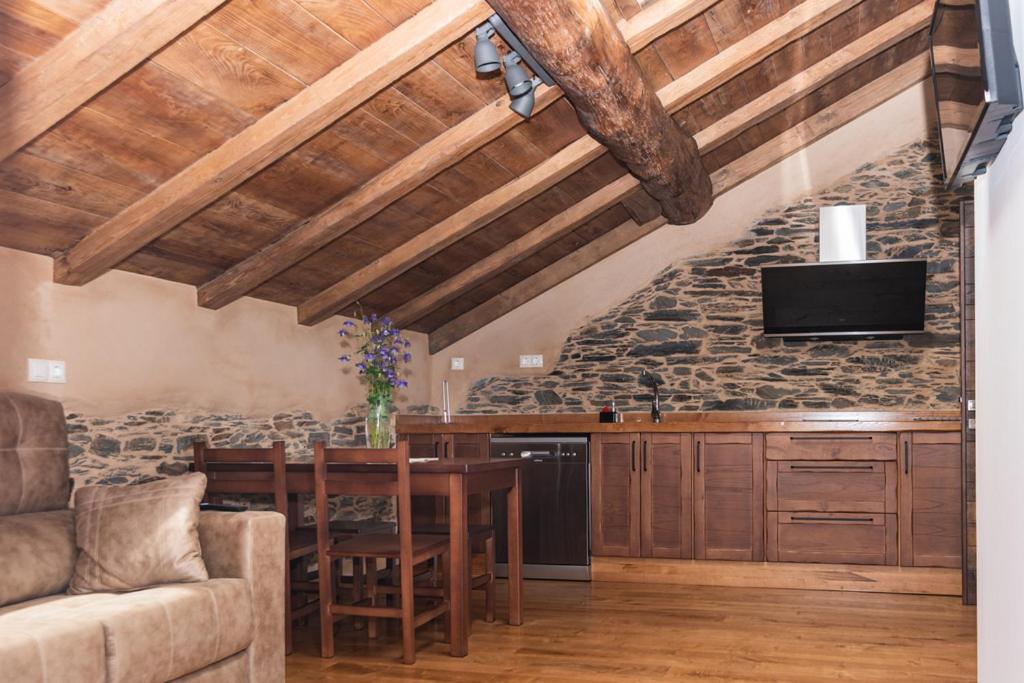 Rurales Casa Llongo * Coana