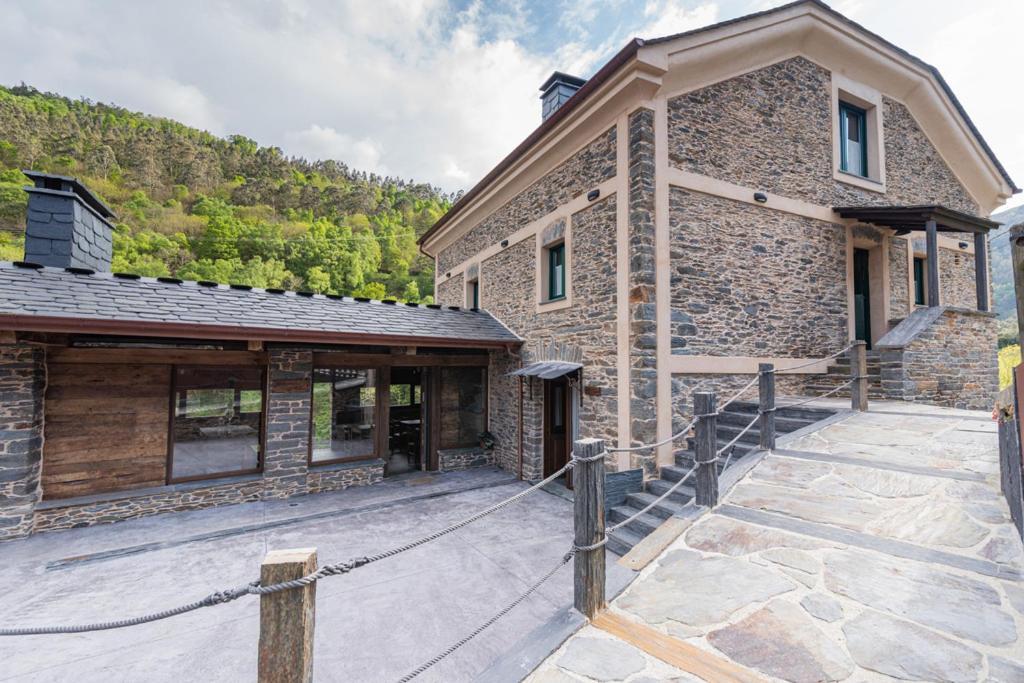 Aparthotel Rurales Casa Llongo
