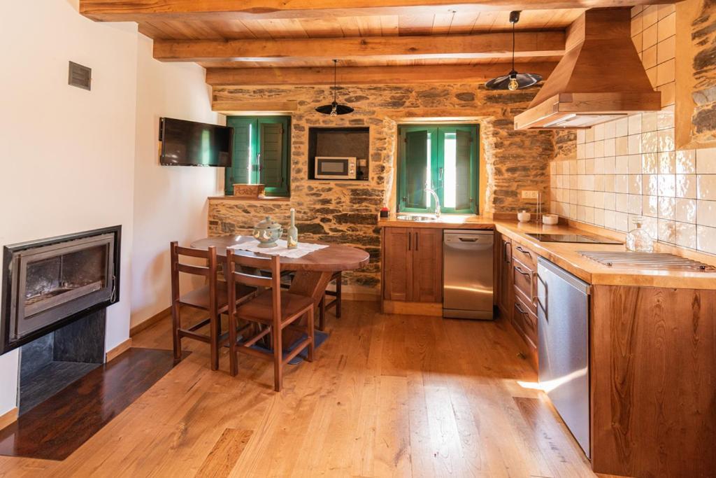 Rurales Casa Llongo Aparthotel