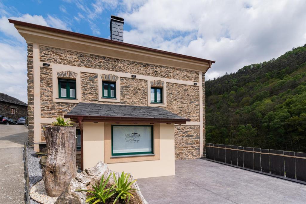 Rurales Casa Llongo *